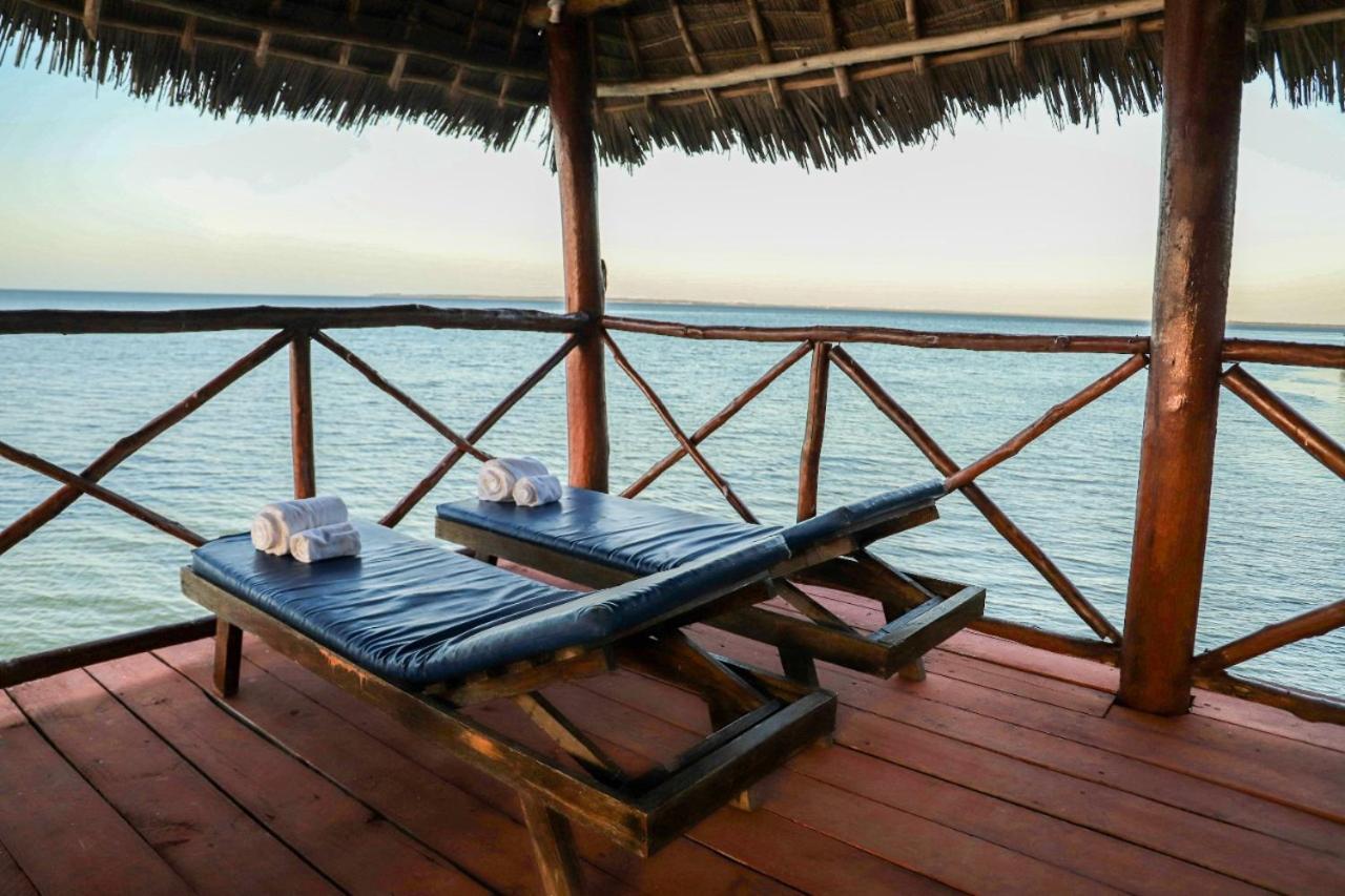Hotel Ivory Ocean View Marumbi Exterior foto